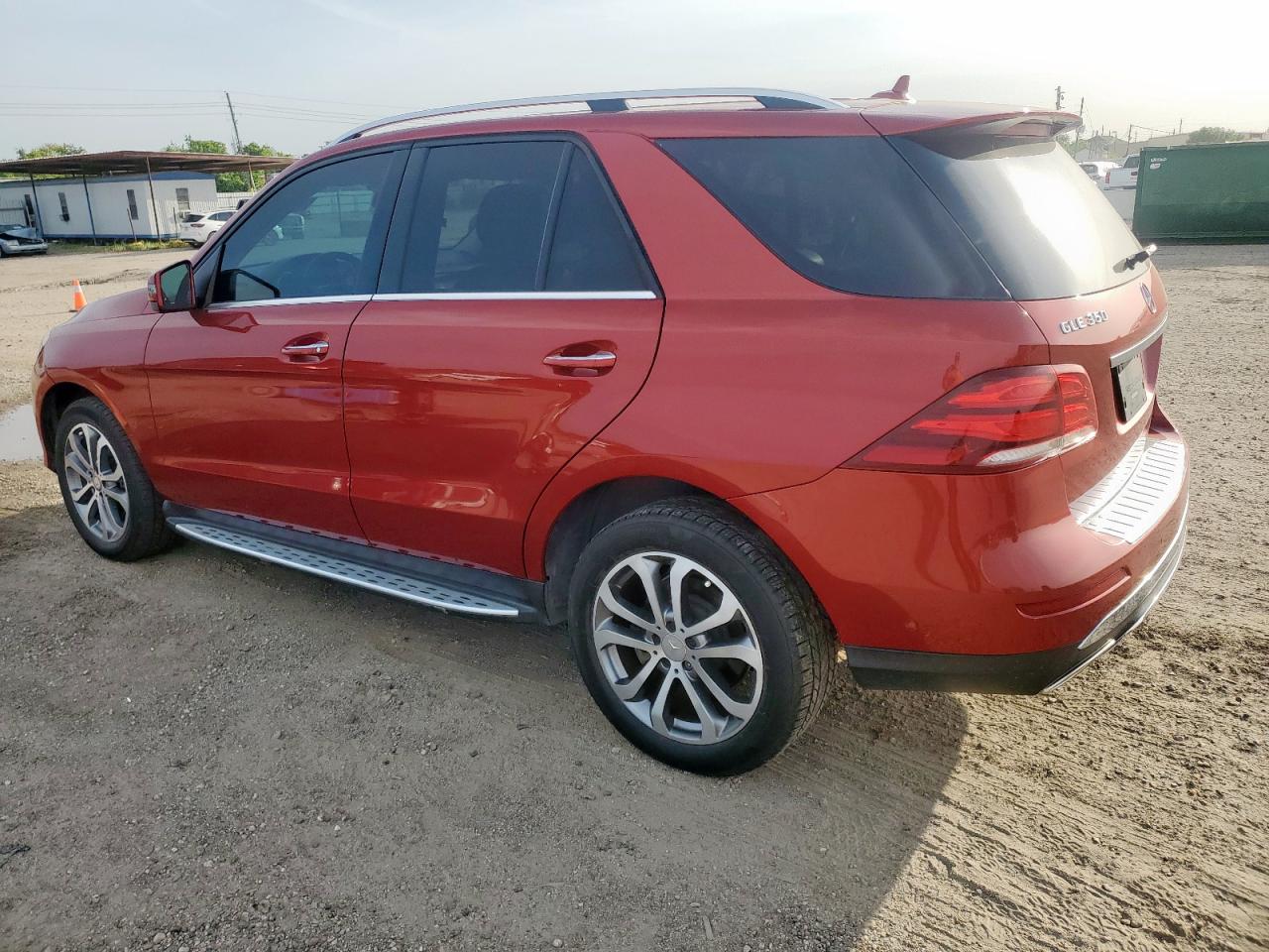 2016 Mercedes-Benz Gle class VIN 4JGDA5JB2GA682570 photo 2