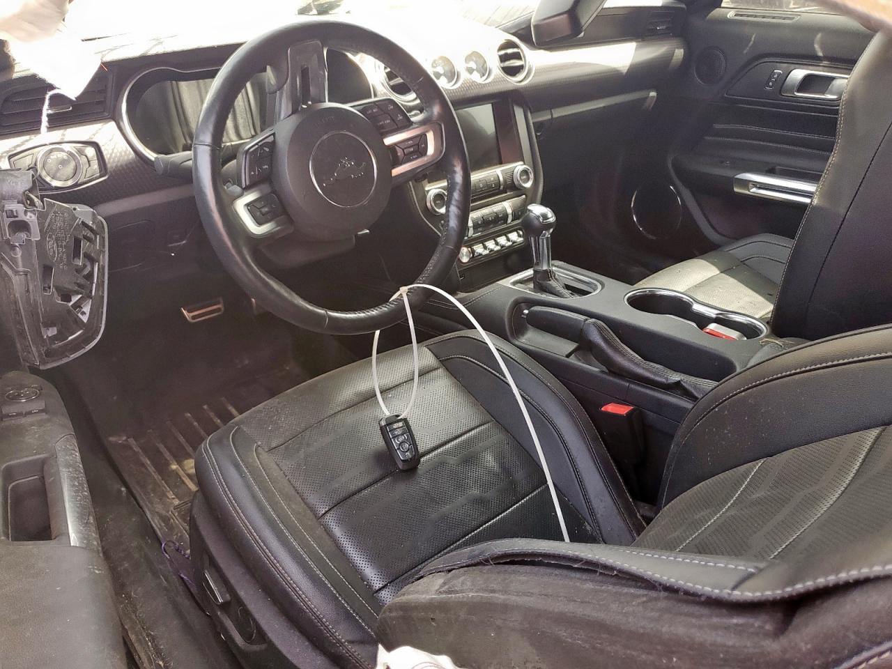 2019 Ford Mustang VIN 1FA6P8CF9K5128270 photo 8