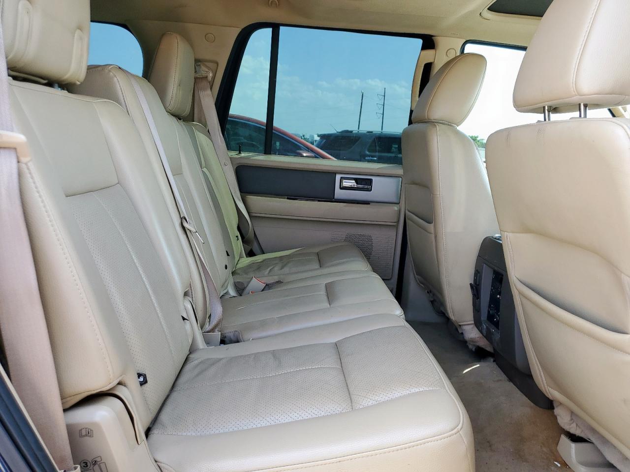2014 Ford Expedition VIN 1FMJU1H5XEEF14720 photo 11