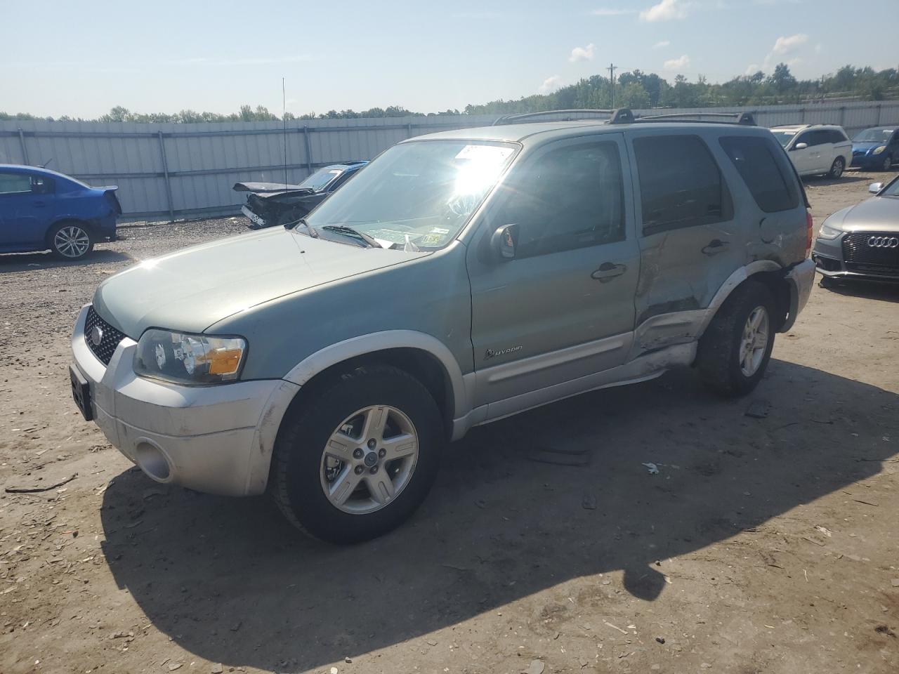 2005 Ford Escape VIN 1FMCU96H05KE24675 photo 1