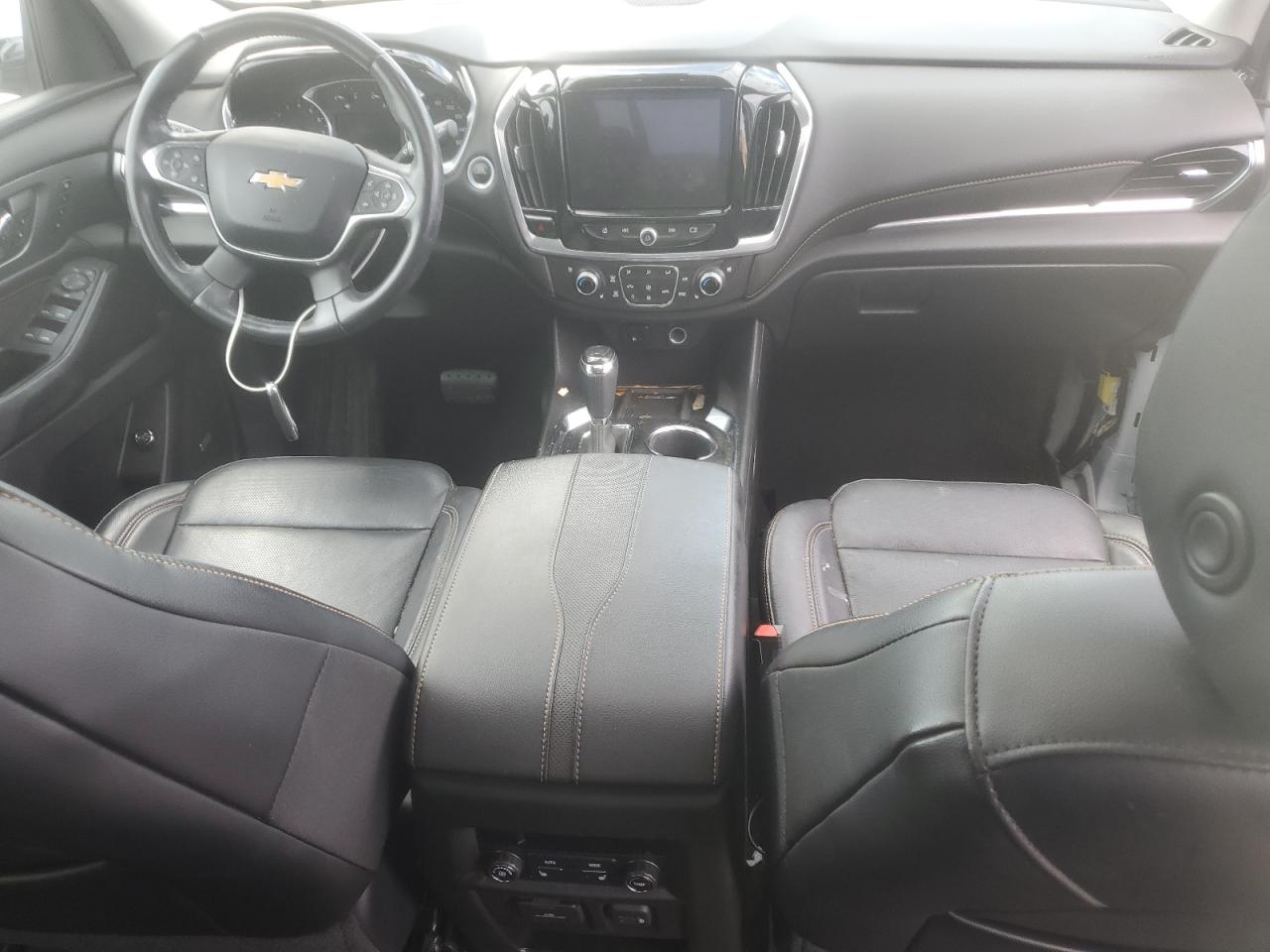 2019 Chev Traverse VIN 1GNERKKW1KJ166573 photo 8