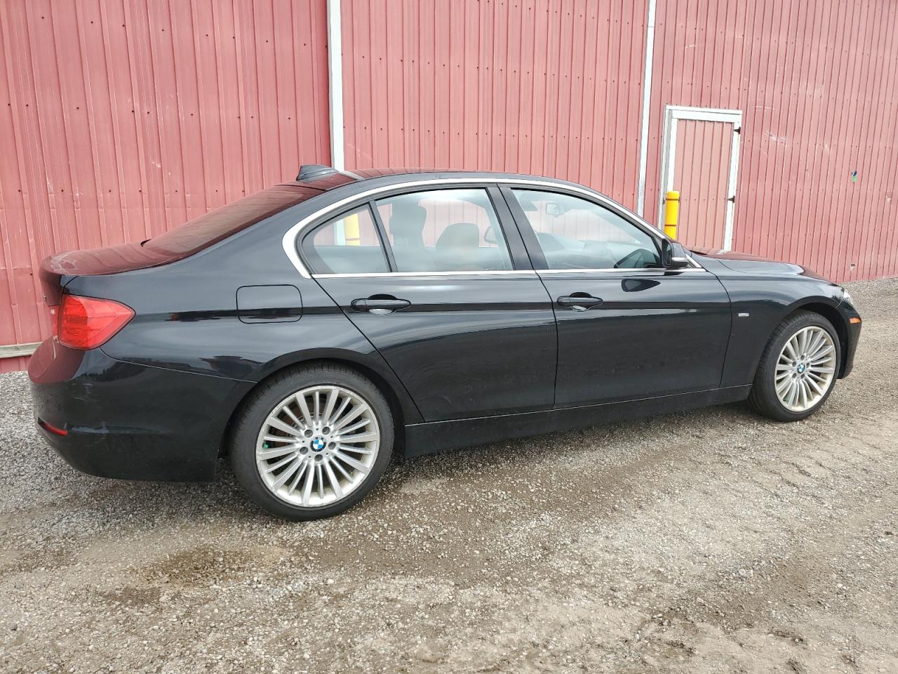 2012 BMW 3 series VIN WBA3A5C57CF345040 photo 3
