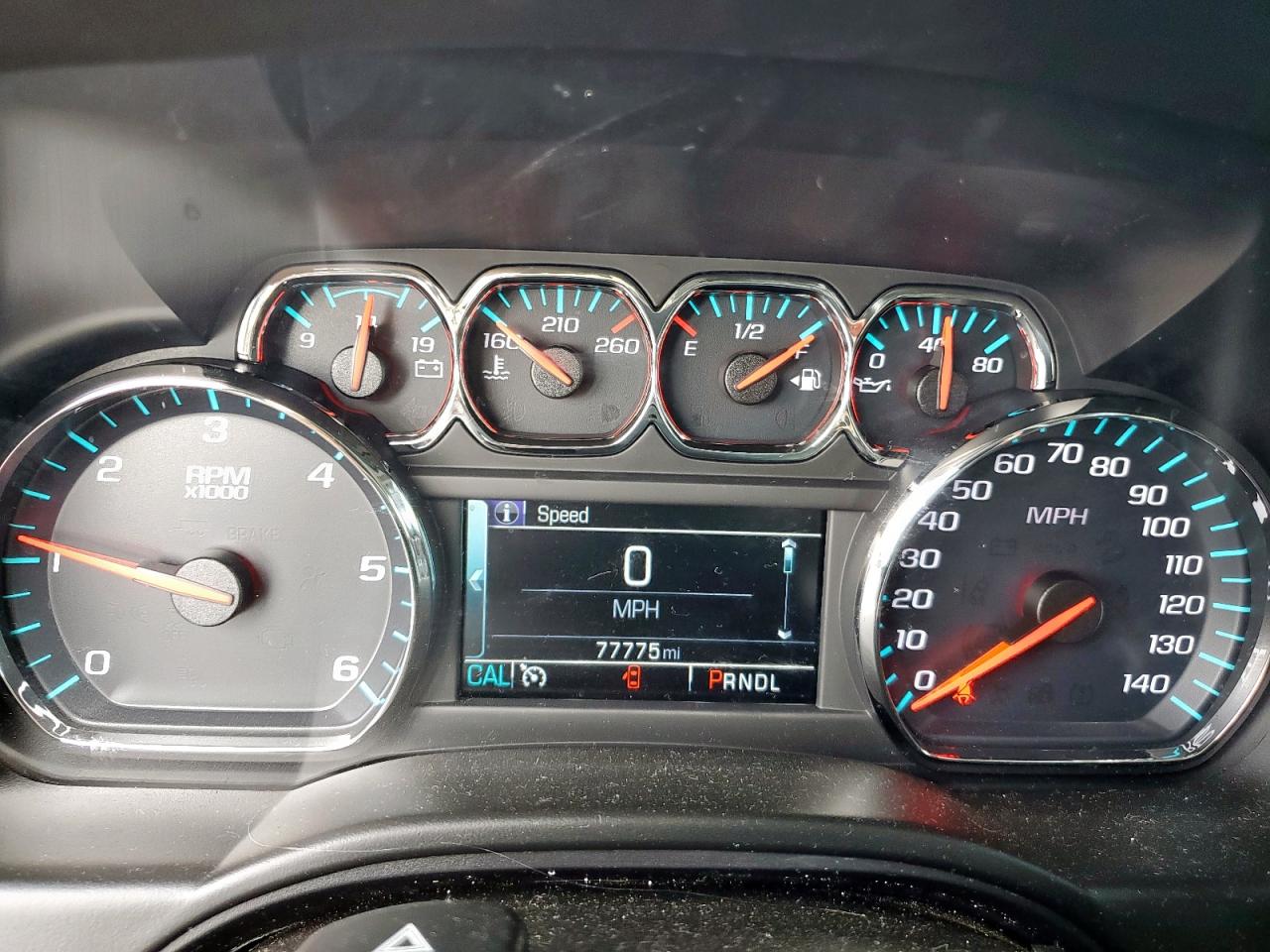 2019 Chevrolet Suburban VIN 1GNSCKEC4KR239670 photo 9