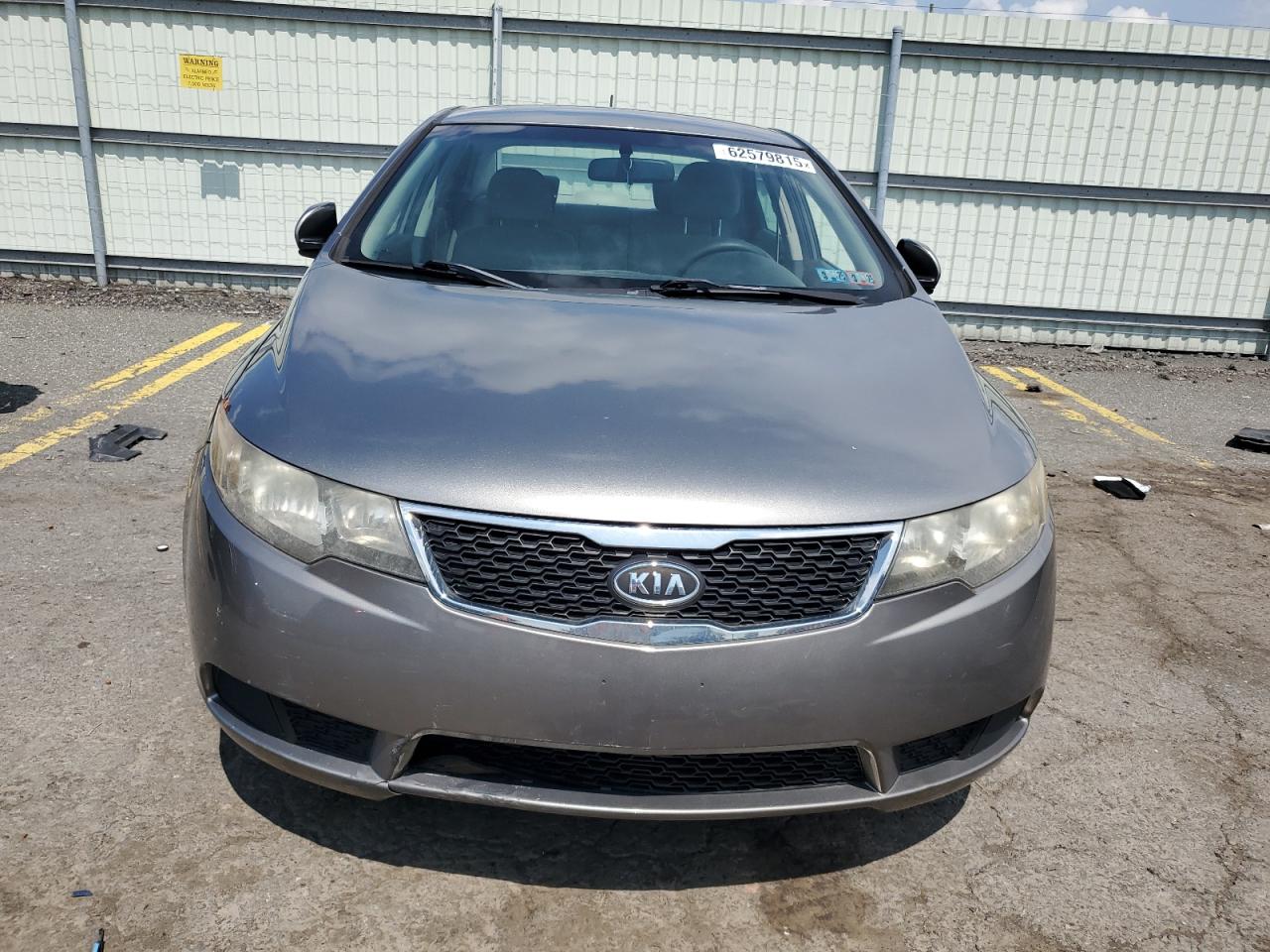 2011 Kia Forte VIN KNAFU4A28B5393075 photo 5