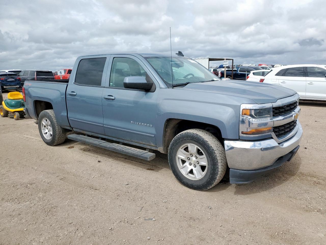 2016 Chevrolet All models VIN 3GCUKREC7GG292271 photo 4