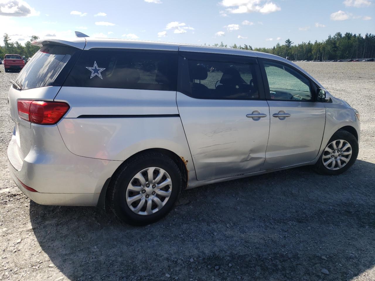 2015 KIA Sedona l VIN KNDMA5C14F6069070 photo 3