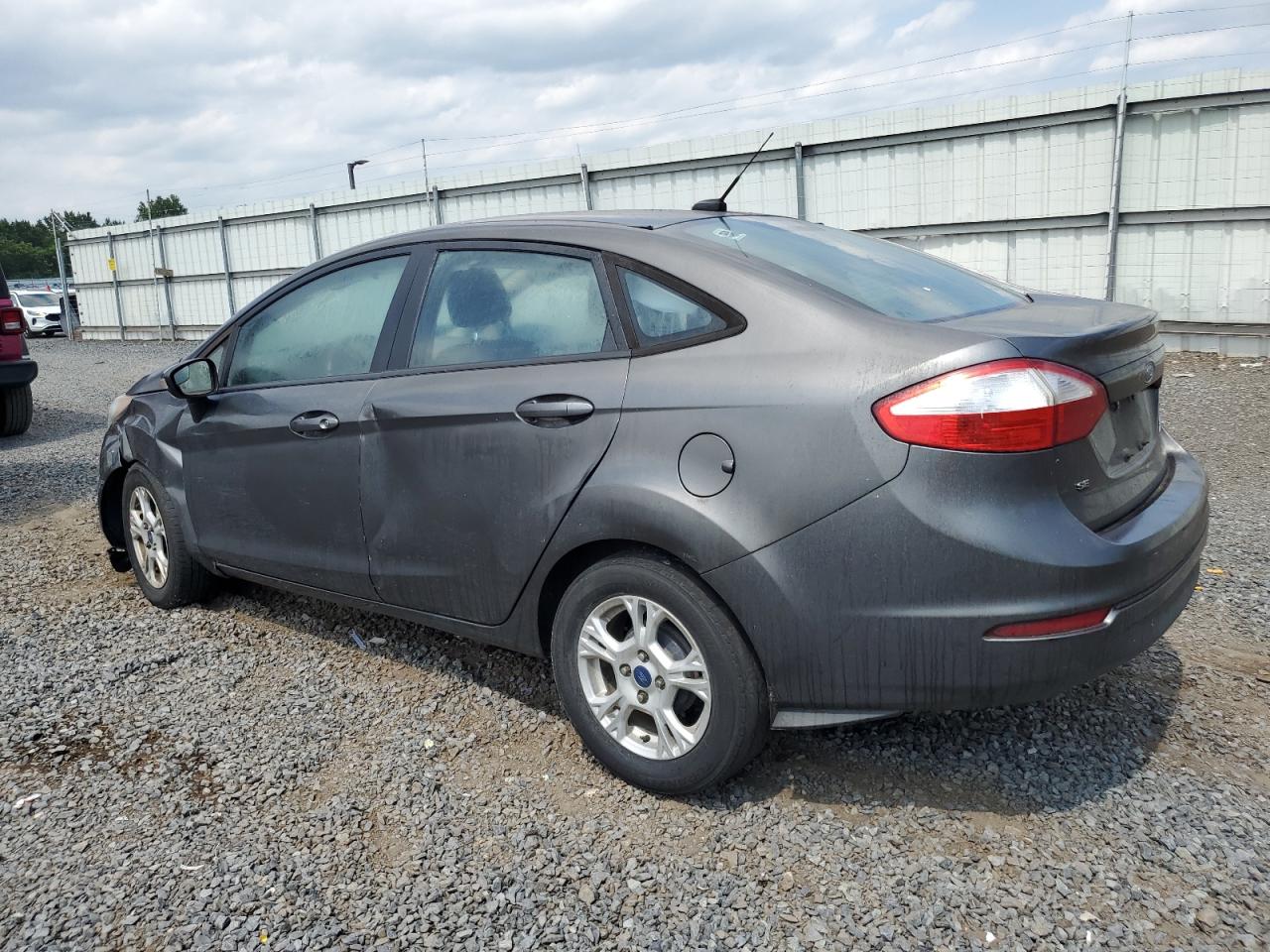 2016 Ford Fiesta VIN 3FADP4BJXGM114207 photo 2