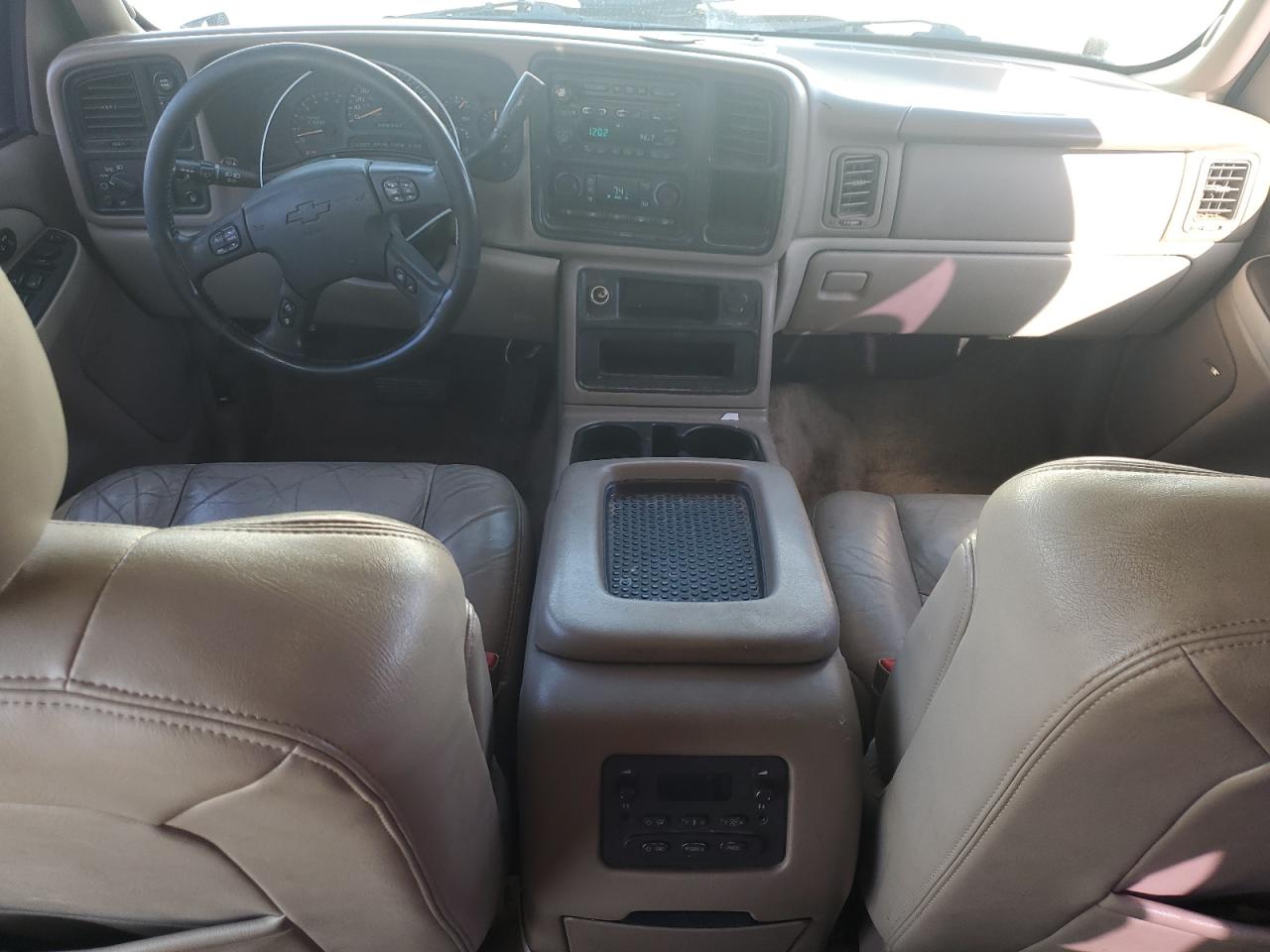 2003 Chevrolet Suburban VIN 3GNFK16Z73G286680 photo 8