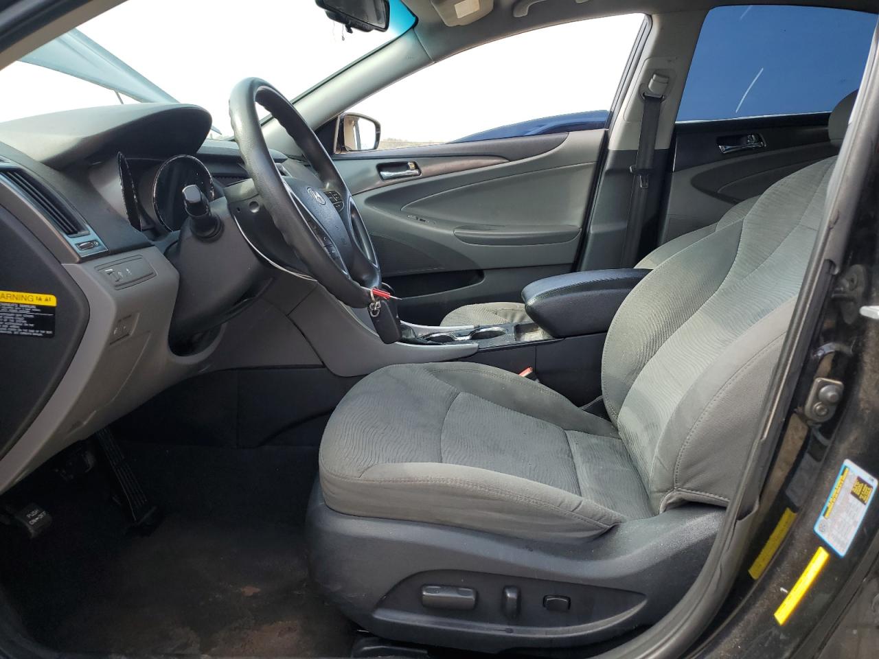 2012 Hyundai Sonata VIN KMHEC4A41CA037946 photo 7