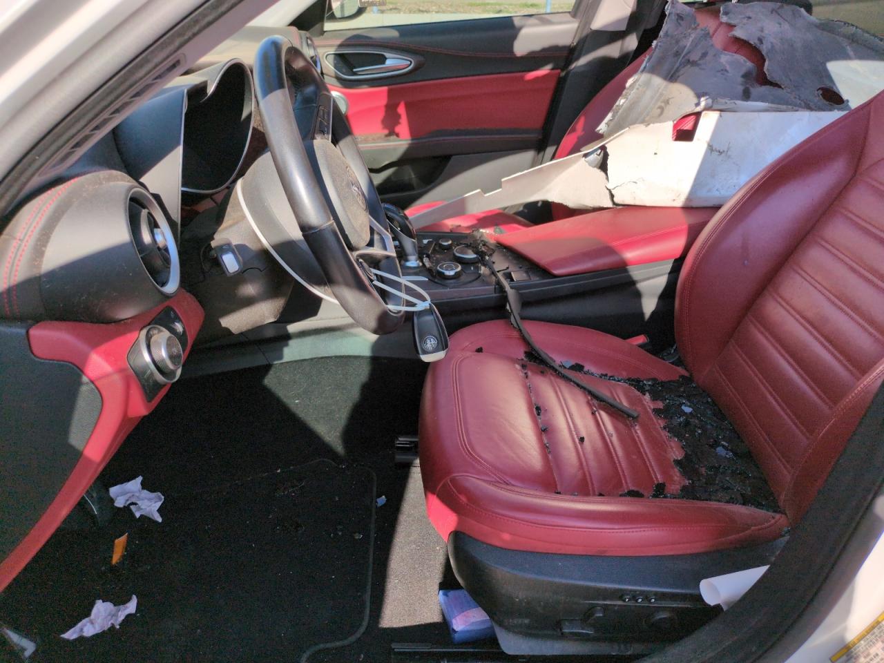 2018 ALFA Giulia ti VIN ZARFAECN1J7593362 photo 7