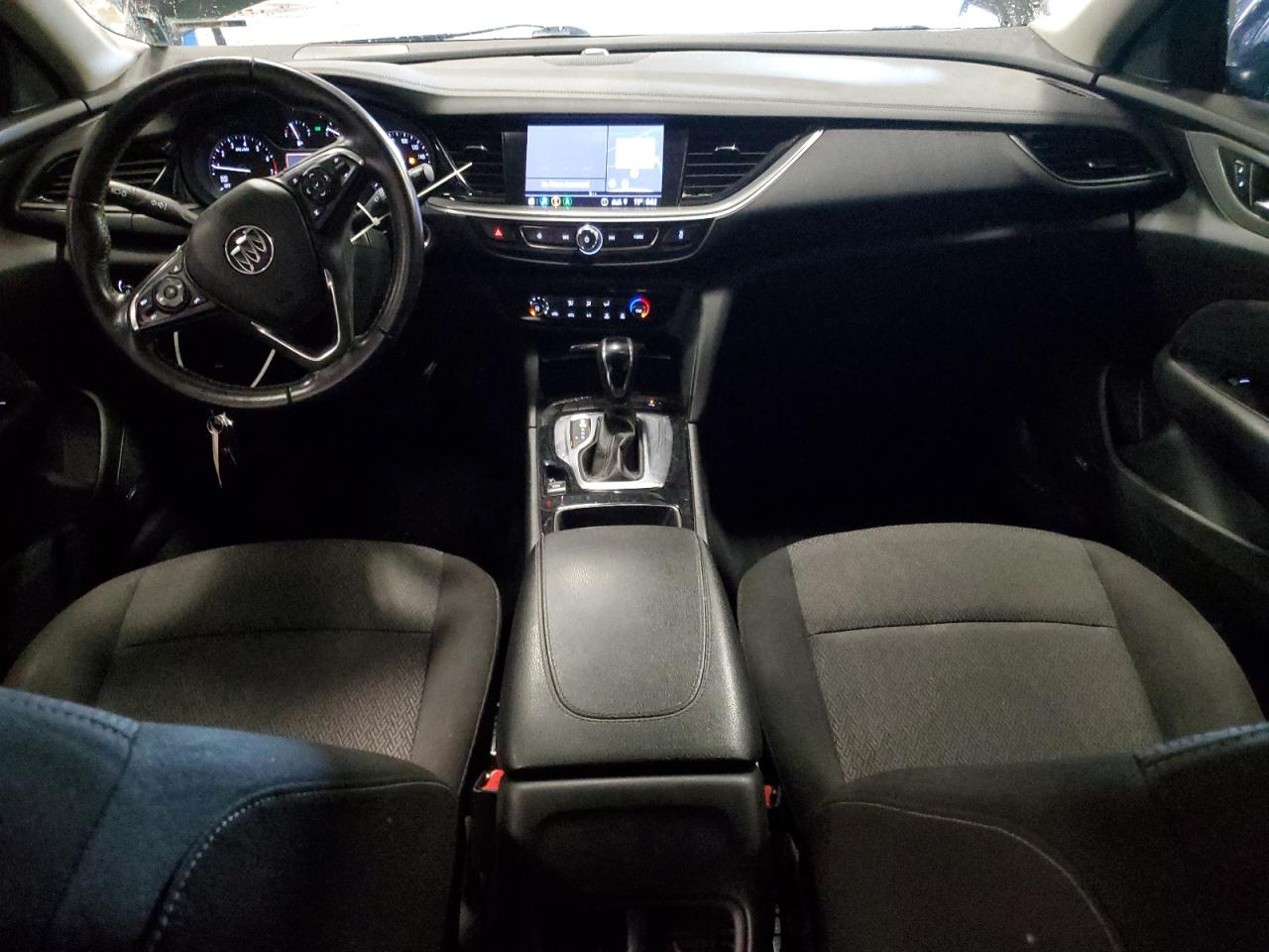 2018 Buick Regal VIN W04GU8SX3J1176705 photo 8