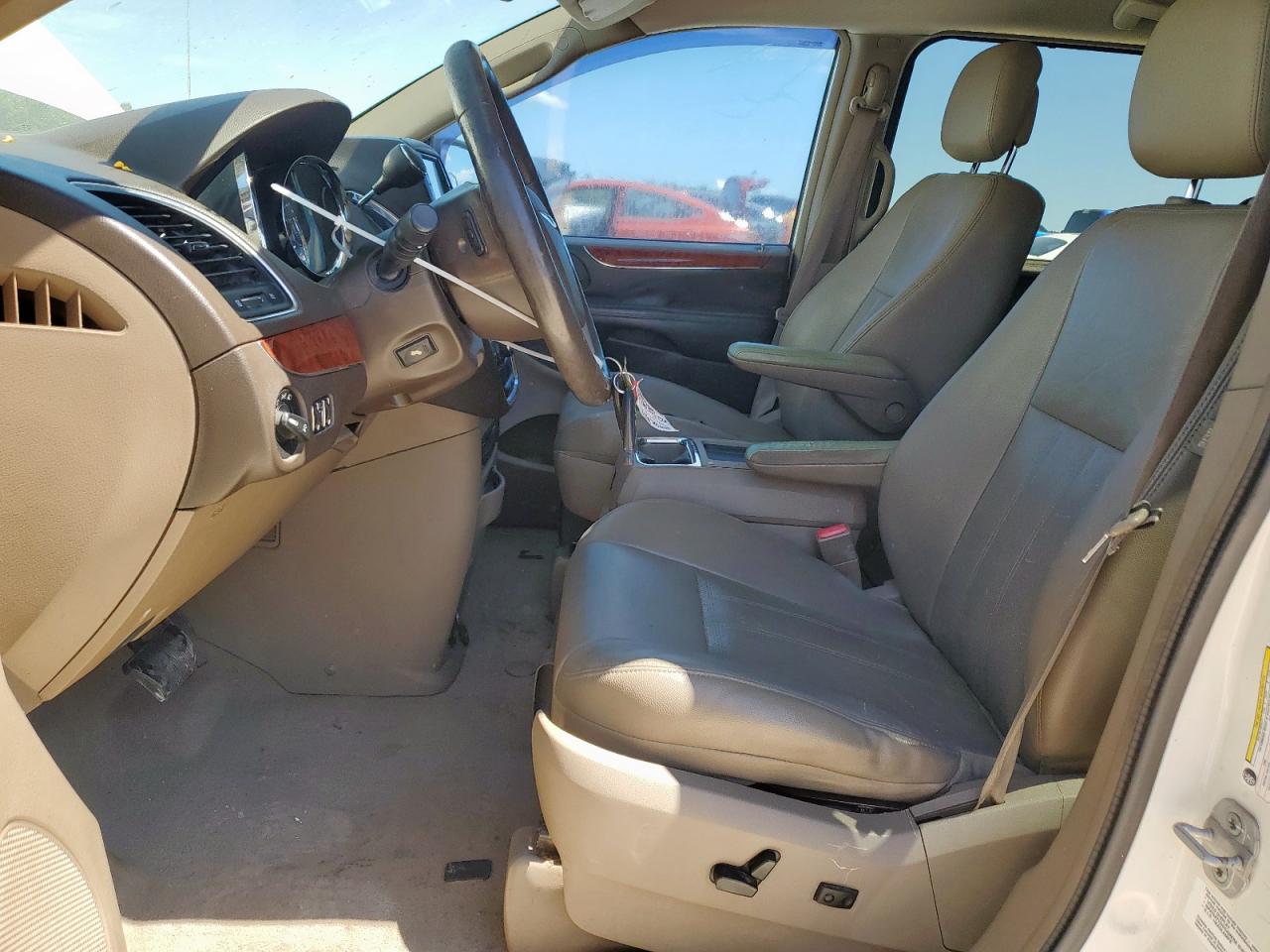 2012 Chrysler Minivan VIN 2C4RC1CG5CR327551 photo 7