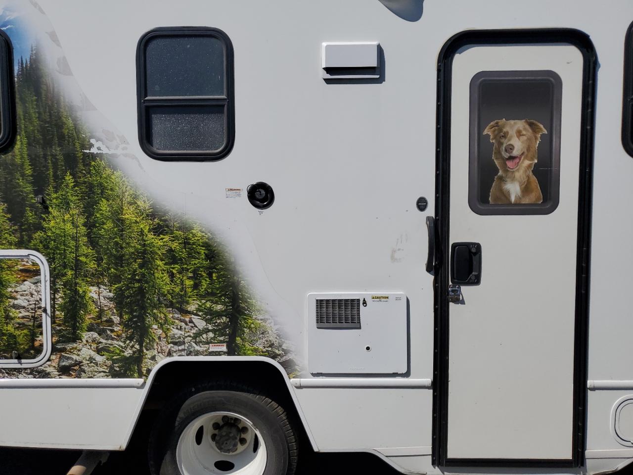 2021 WINNEBAGO All models VIN 1FDWE3FNXMDC11295 photo 11