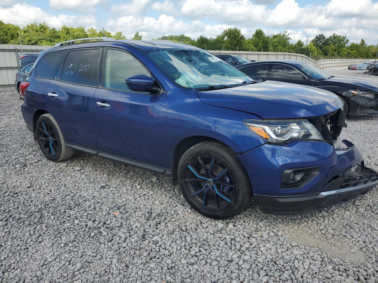 2020 Nissan Pathfinder VIN 5N1DR2BN2LC618737 photo 4