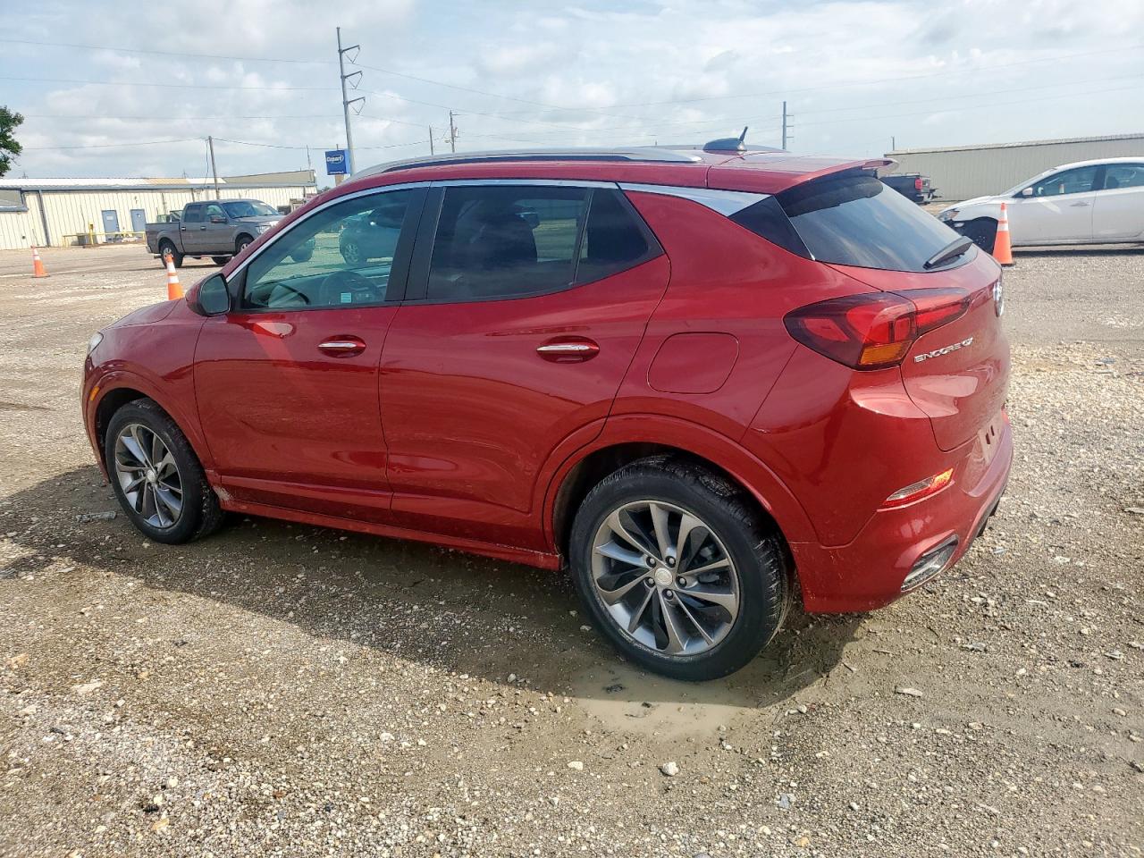 2021 Buick Encore VIN KL4MMDS20MB070906 photo 2