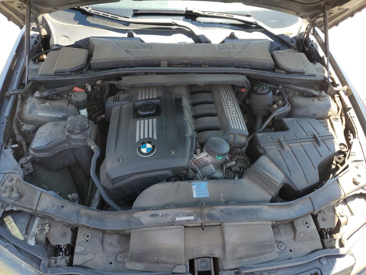 2007 BMW 3 series VIN WBAVC93527KX57146 photo 11