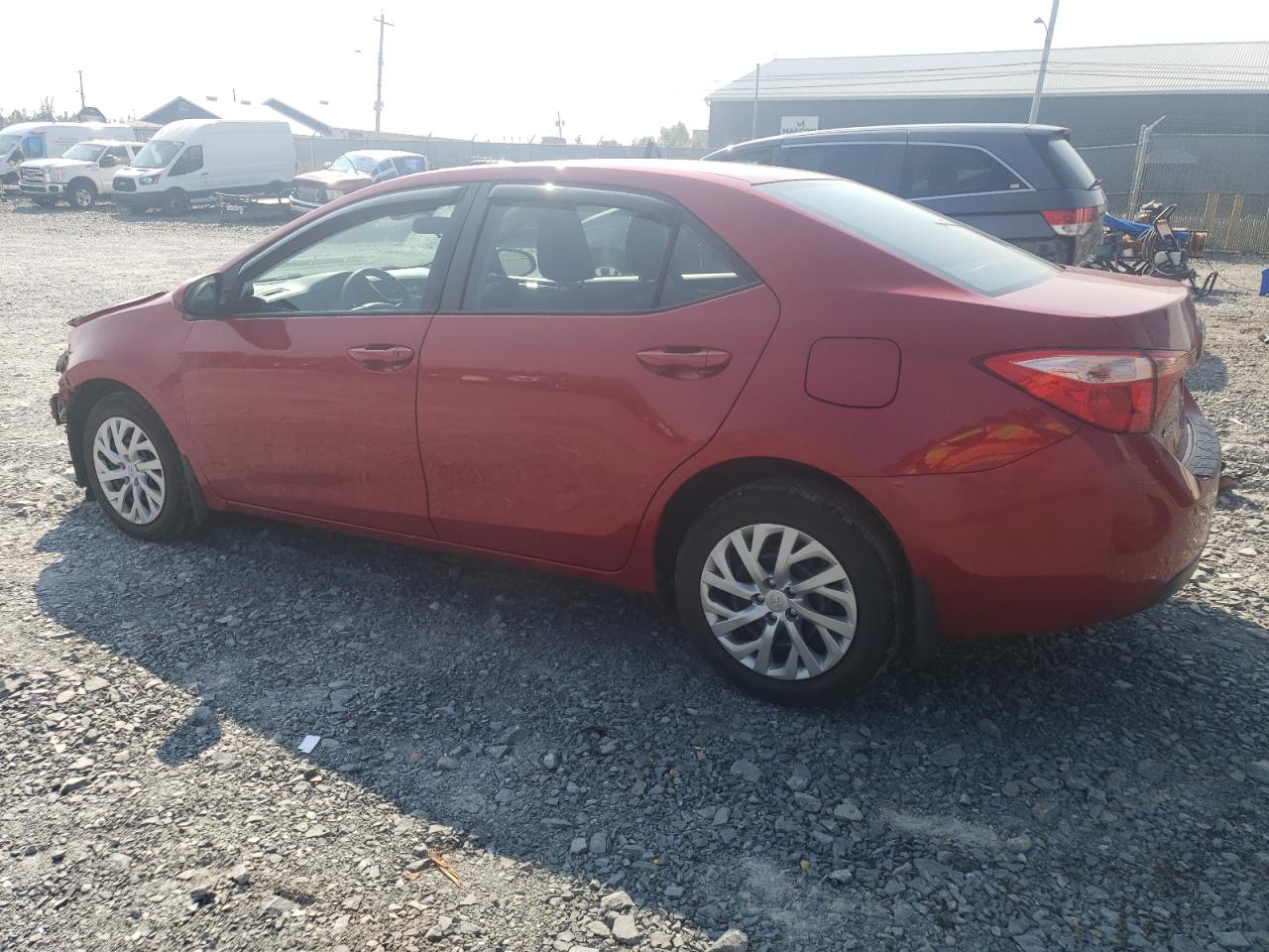 2018 TOYOTA Corolla l VIN 2T1BURHE2JC076487 photo 2