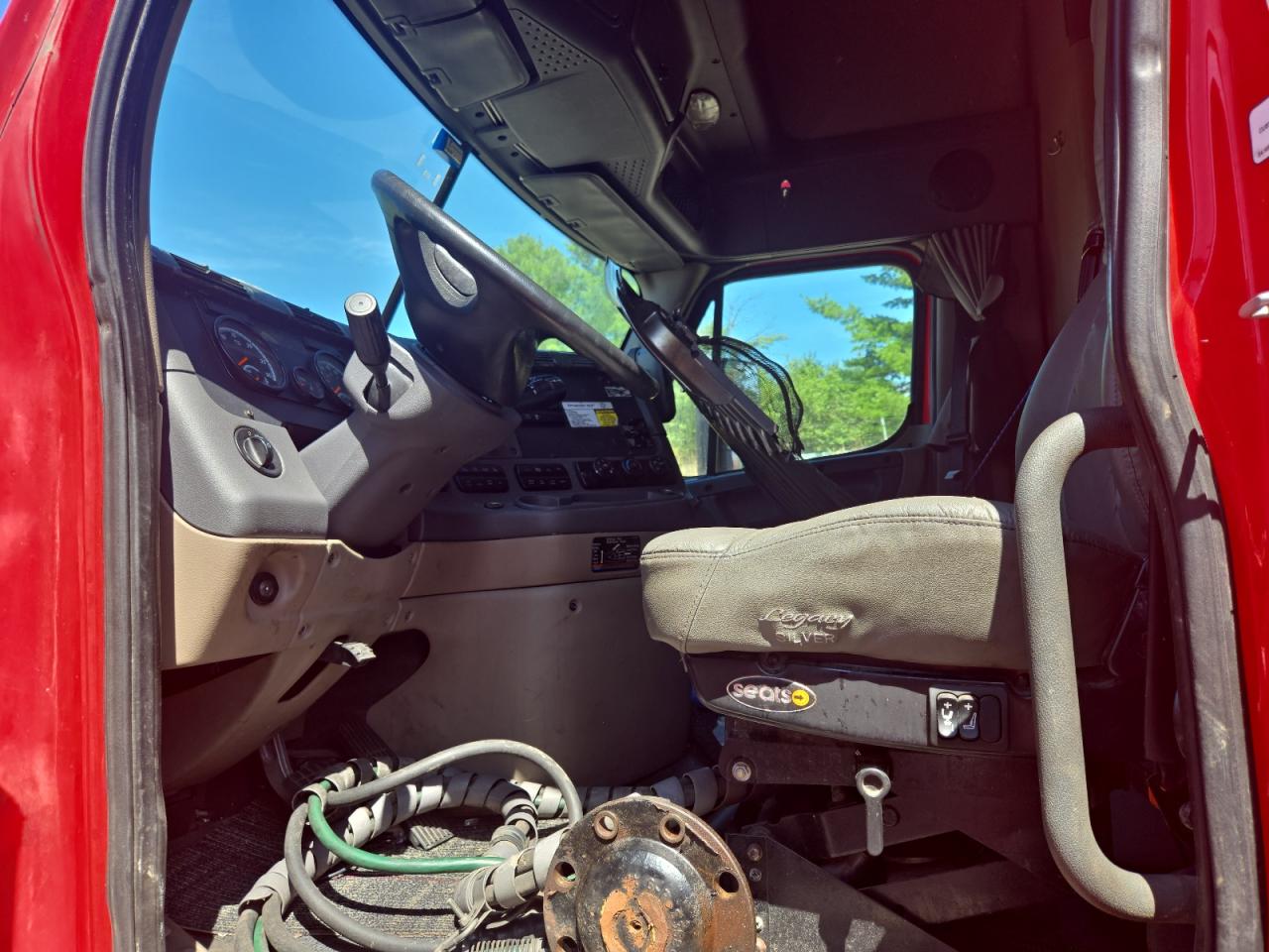 2016 FREIGHTLINER All other VIN 3AKGGLD51GSGS1841 photo 5