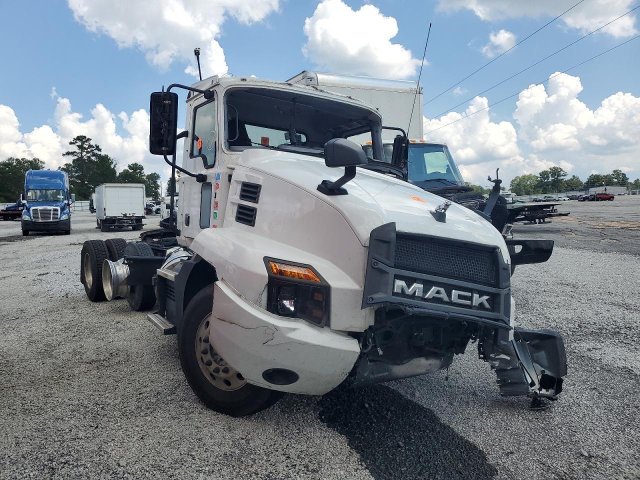 2022 MACK All models VIN 1M1AN4GY7NM027639 photo 1