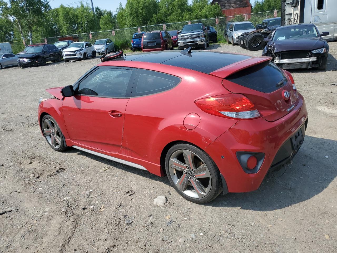 2015 HYUNDAI Veloster VIN KMHTC6AE2FU218987 photo 2