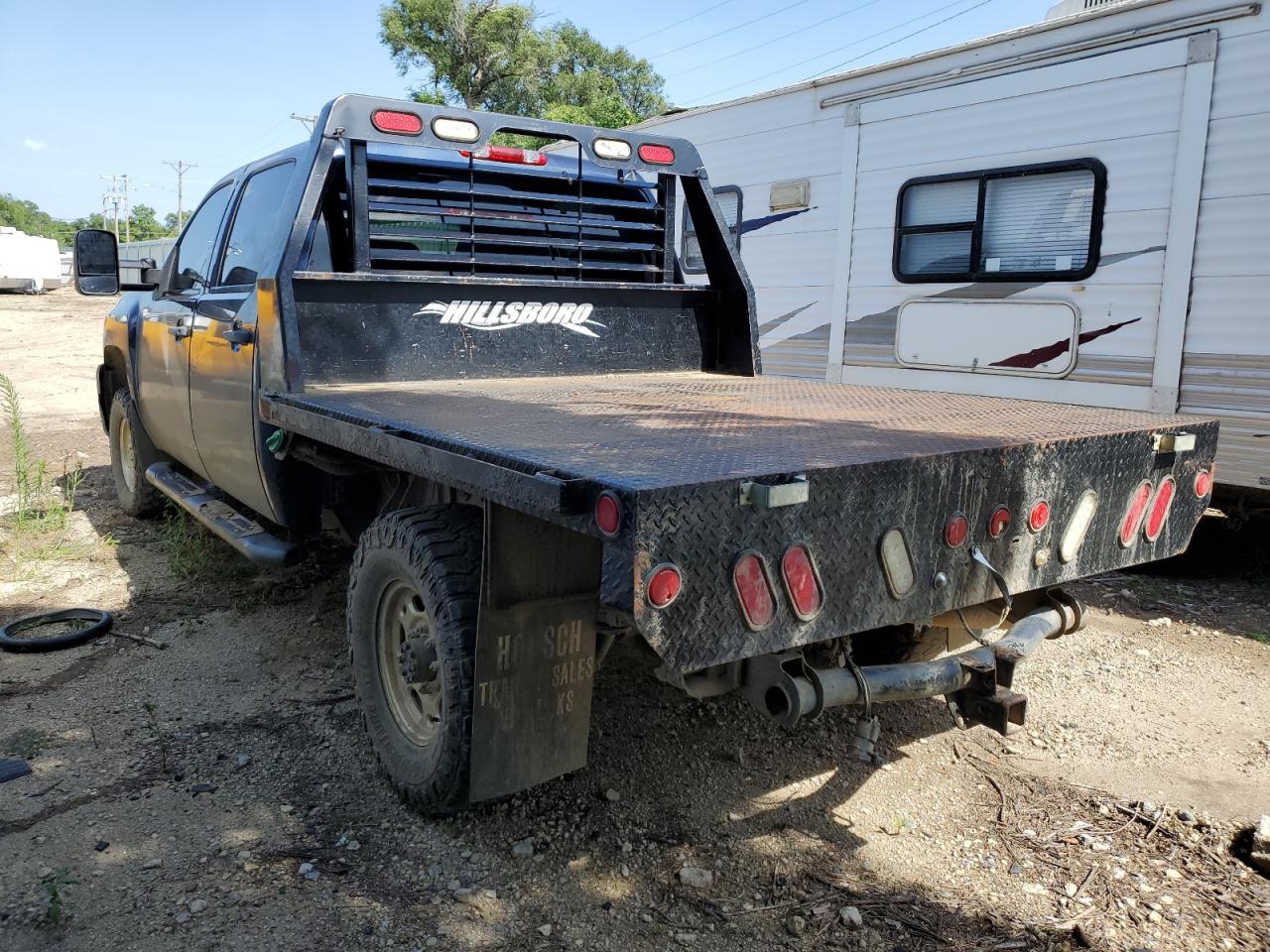 2010 Chev Silverado VIN 1GC4KXB63AF129080 photo 2