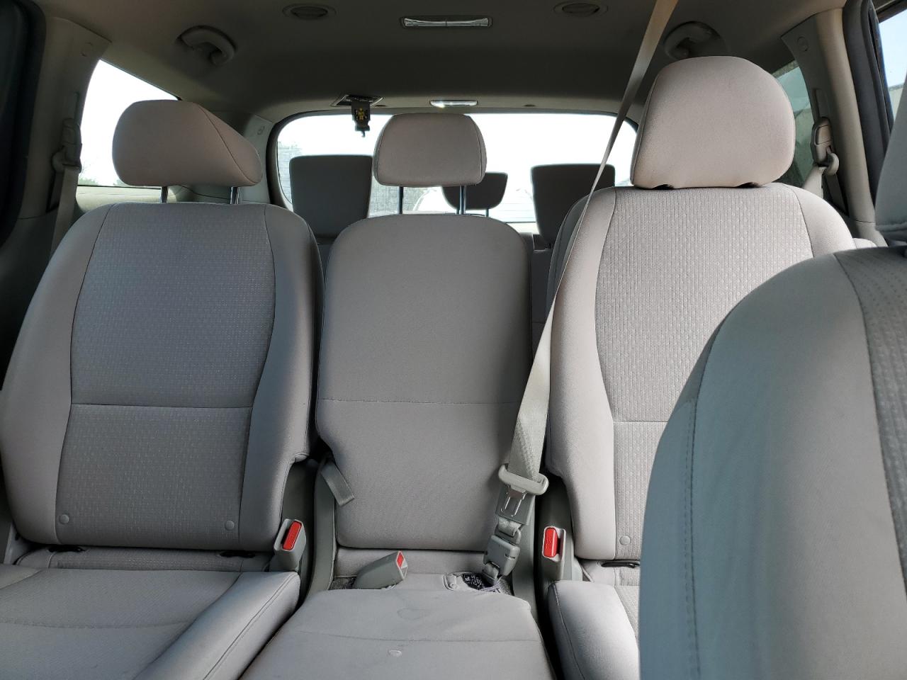 2017 KIA Sedona lx VIN KNDMB5C19H6257549 photo 10