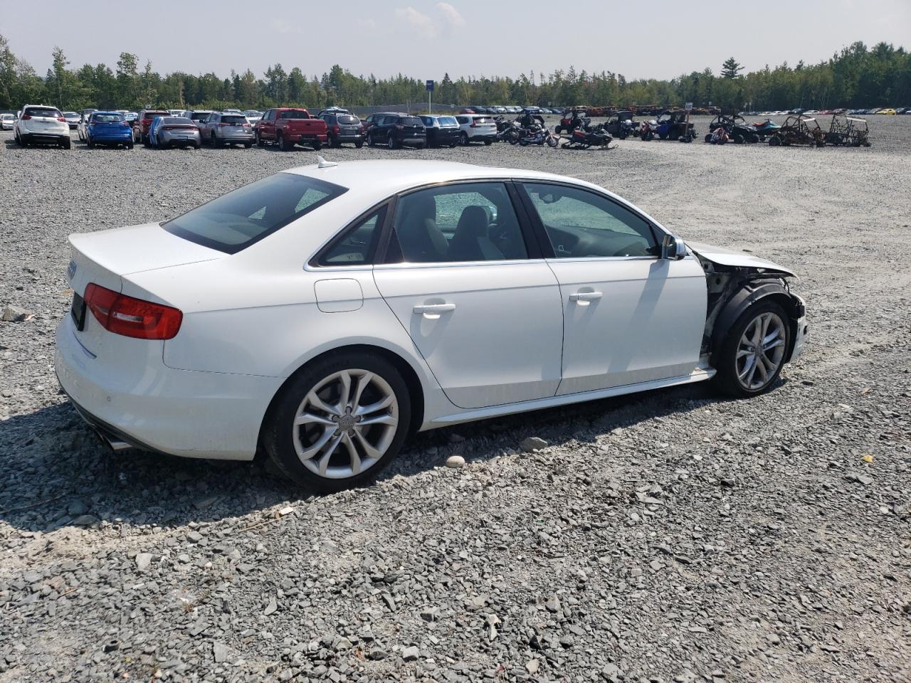 2013 AUDI S4 premium VIN WAUBGCFL6DA102326 photo 3