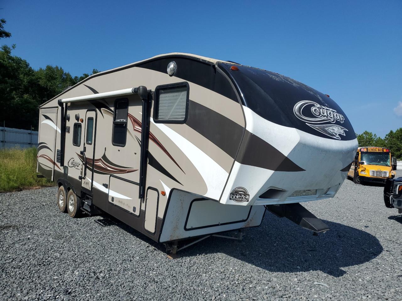 2015 KEYSTONE Cougar series m-301 VIN 4YDF30127F2504248 photo 1
