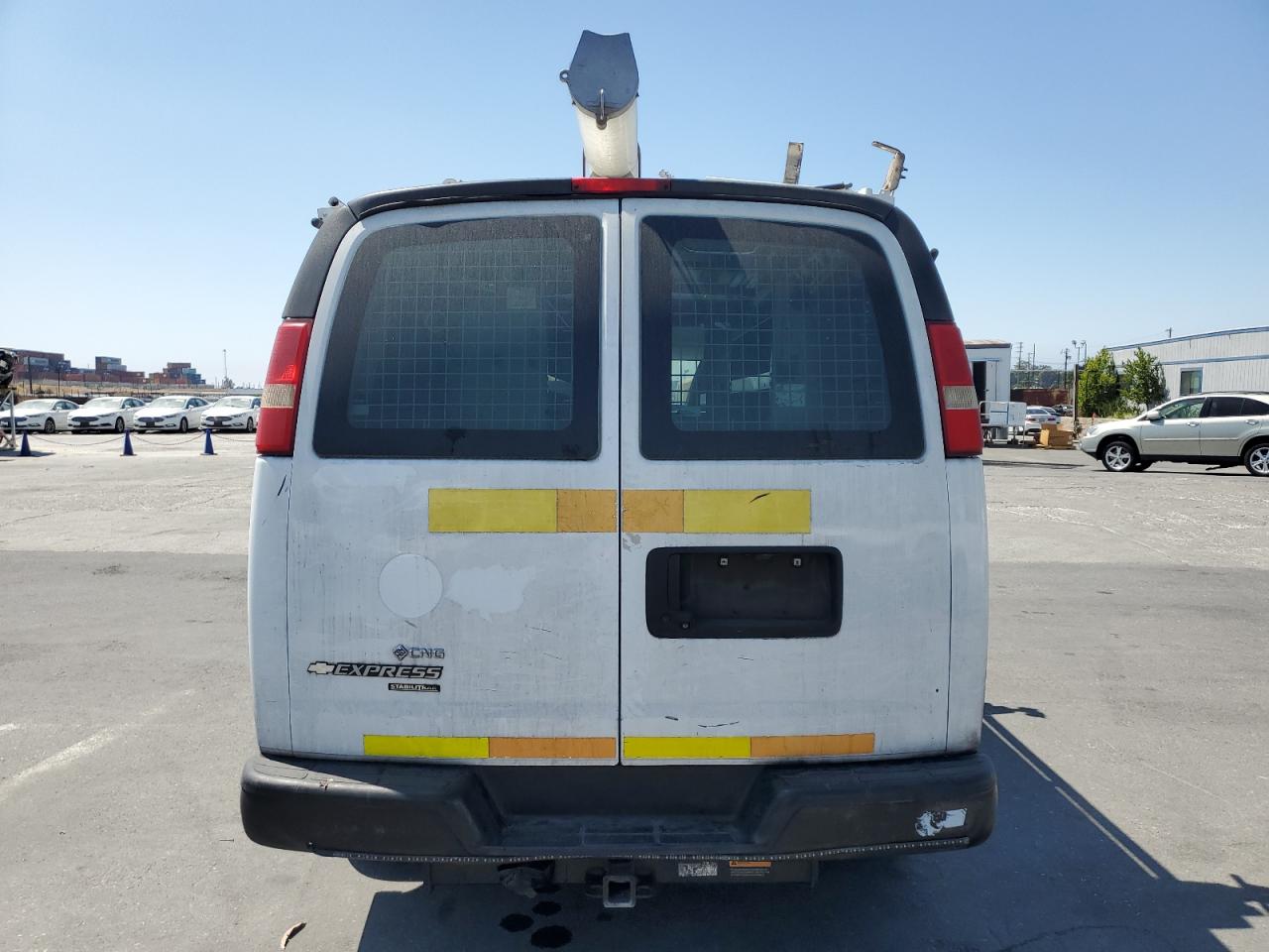 2013 Chevy Express VIN 1GCWGFCB7D1902215 photo 6