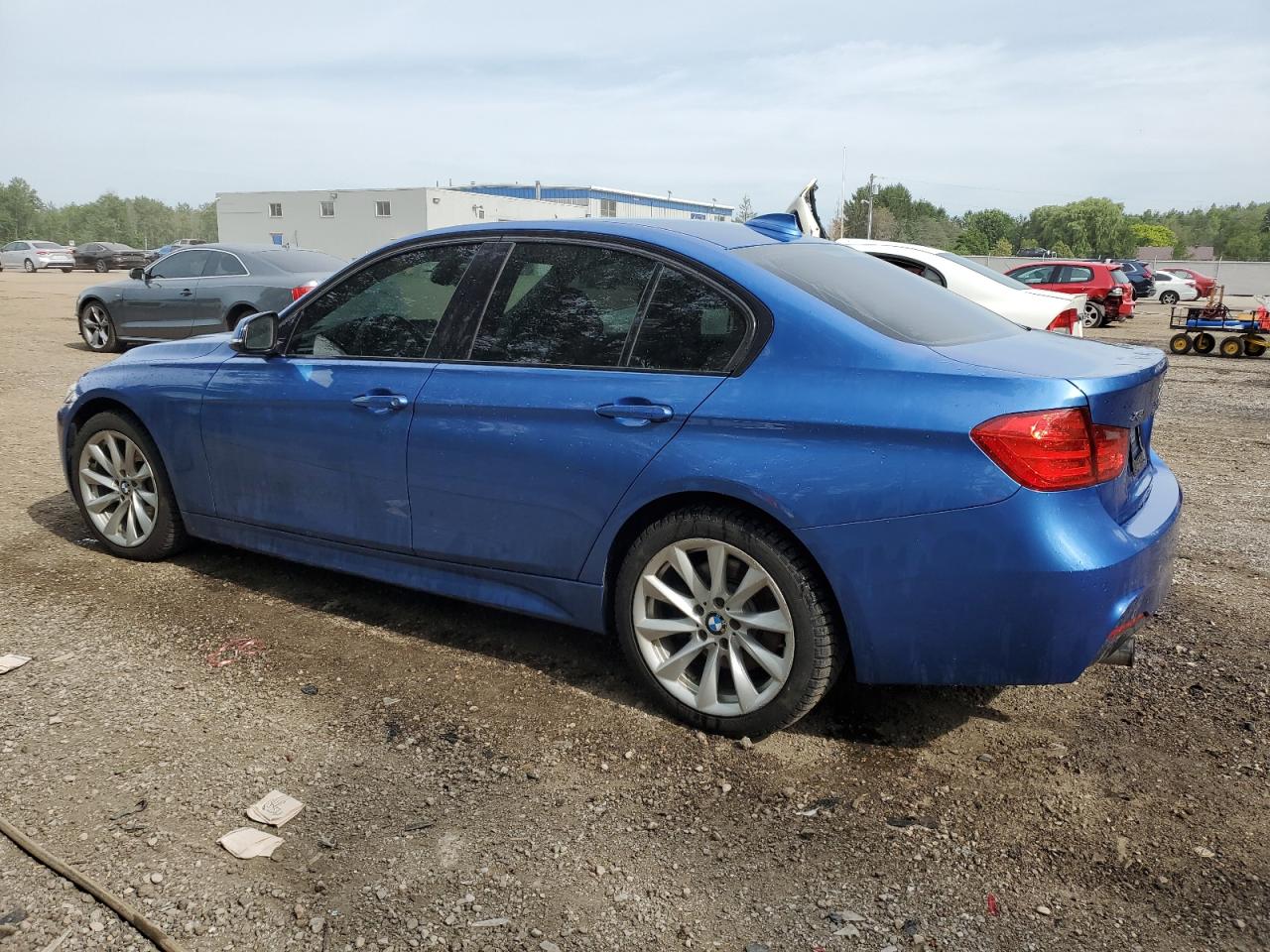 2013 BMW 3 series VIN WBA3B9C57DJ899102 photo 2
