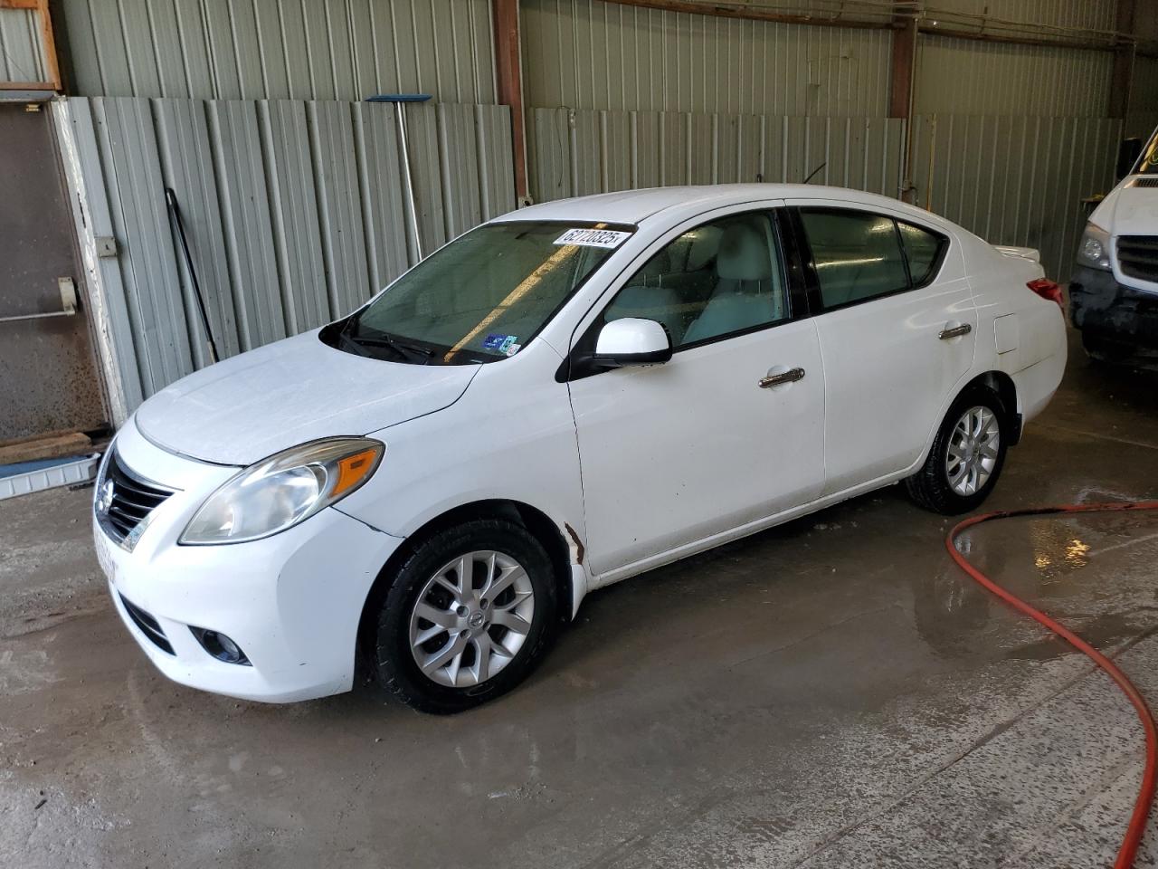 2014 Niss Versa VIN 3N1CN7AP2EL806664 photo 1