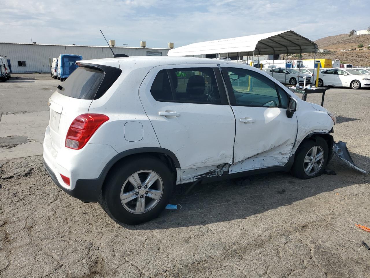2020 Chev Trax VIN 3GNCJKSB2LL284623 photo 3
