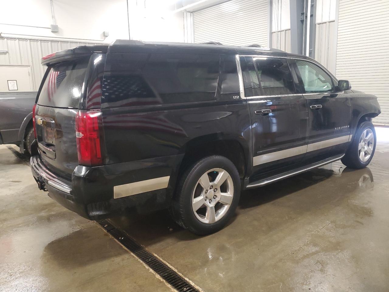 2016 CHEVROLET Suburban k VIN 1GNSKJKC1GR125120 photo 3