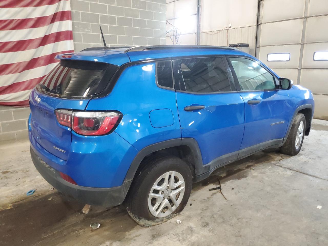 2018 JEEP Compass VIN 3C4NJDAB3JT191377 photo 3