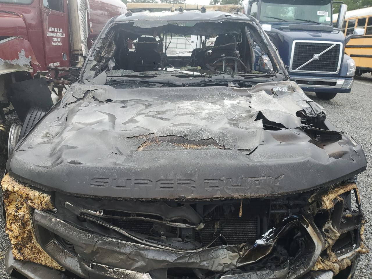 2020 Ford F550 VIN 1FDUF5GN7LEE10781 photo 11