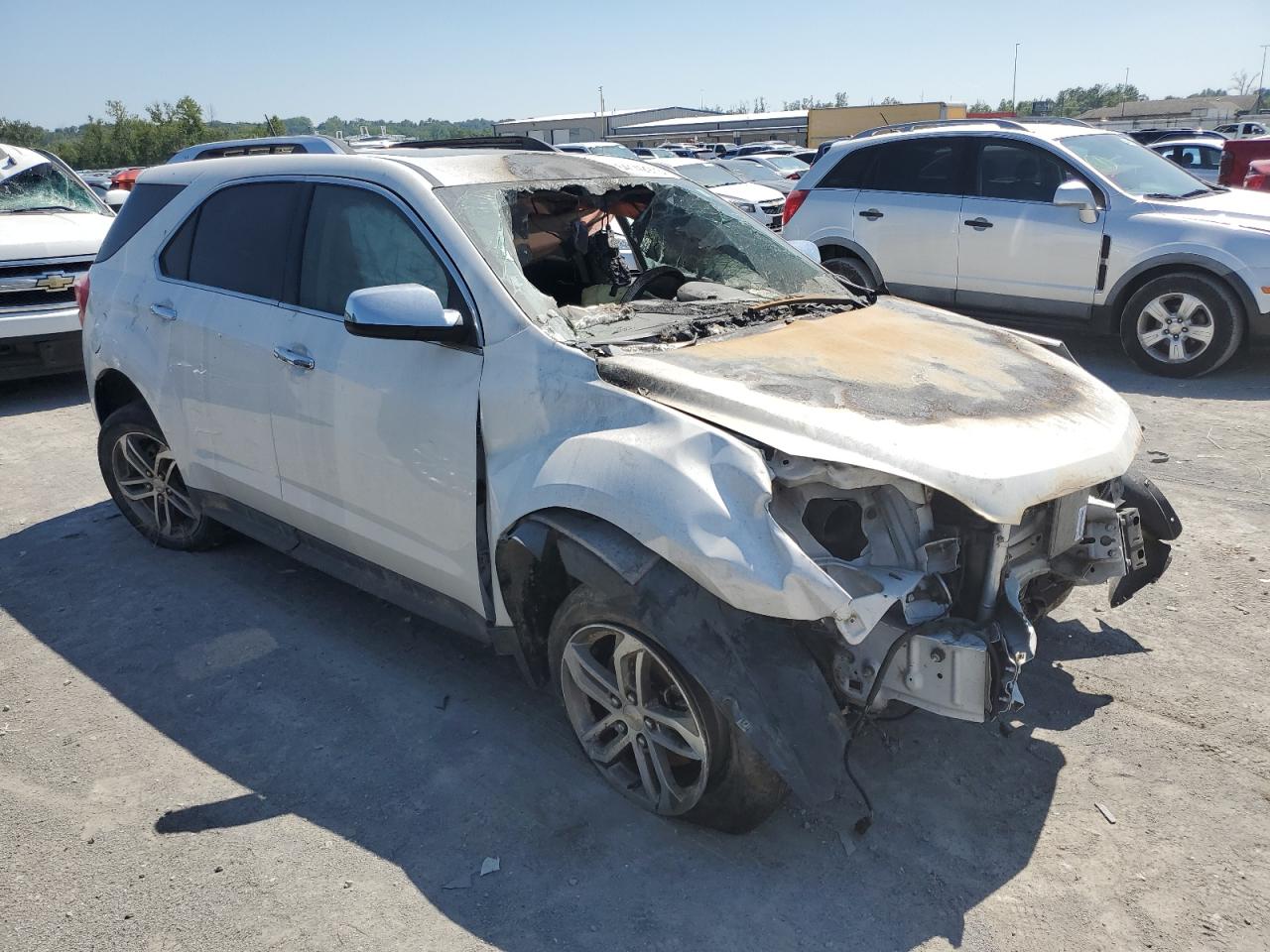 2017 CHEVROLET Equinox VIN 2GNFLGE39H6233365 photo 4