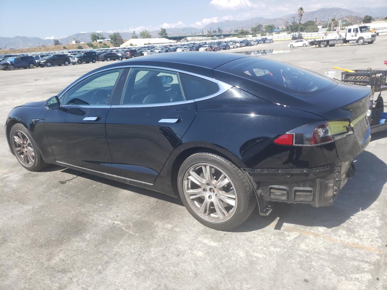 2020 TESLA Model s VIN 5YJSA1E29LF415944 photo 2