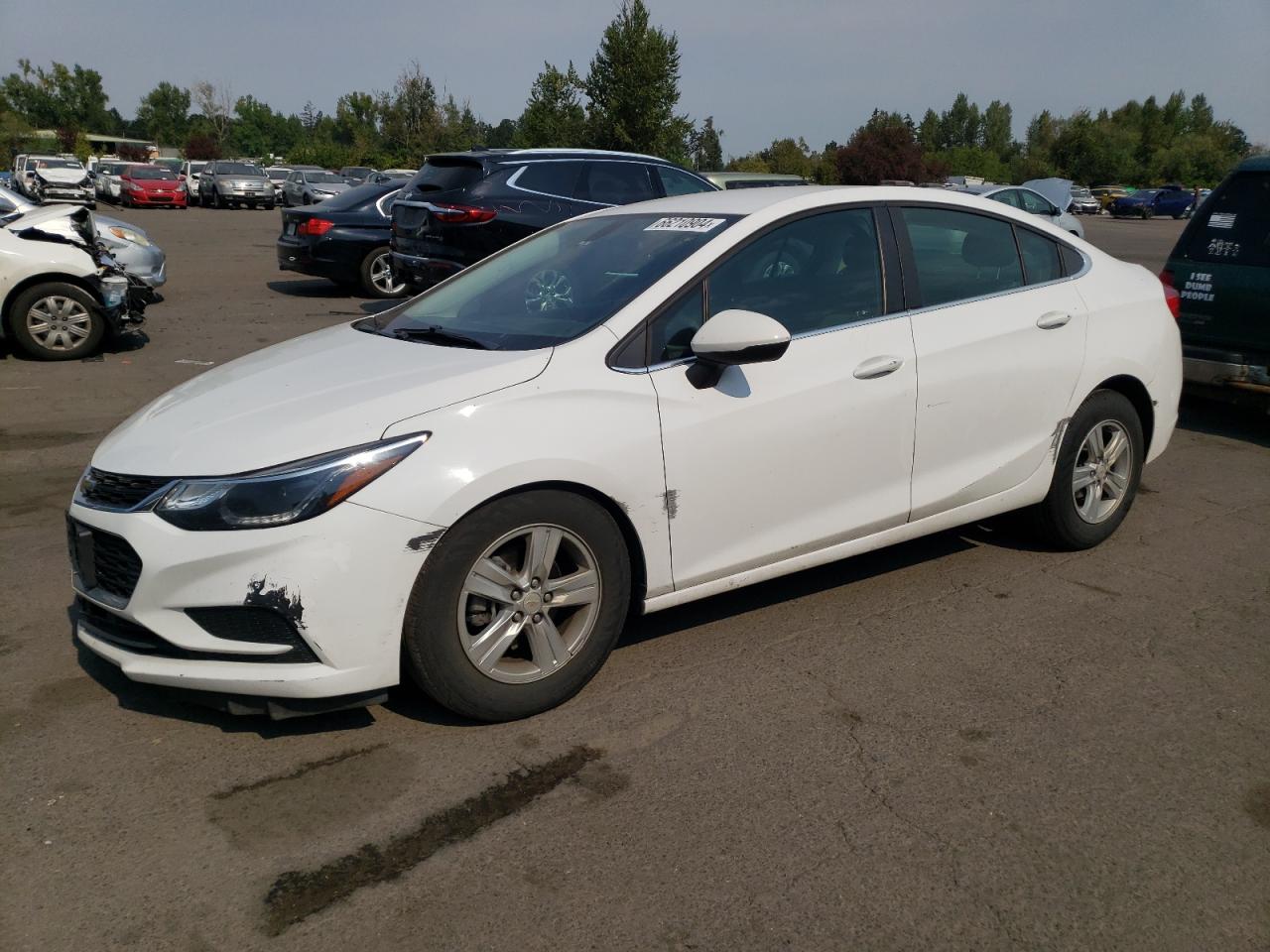 2018 Chevrolet Cruze VIN 1G1BE5SM1J7202273 photo 1