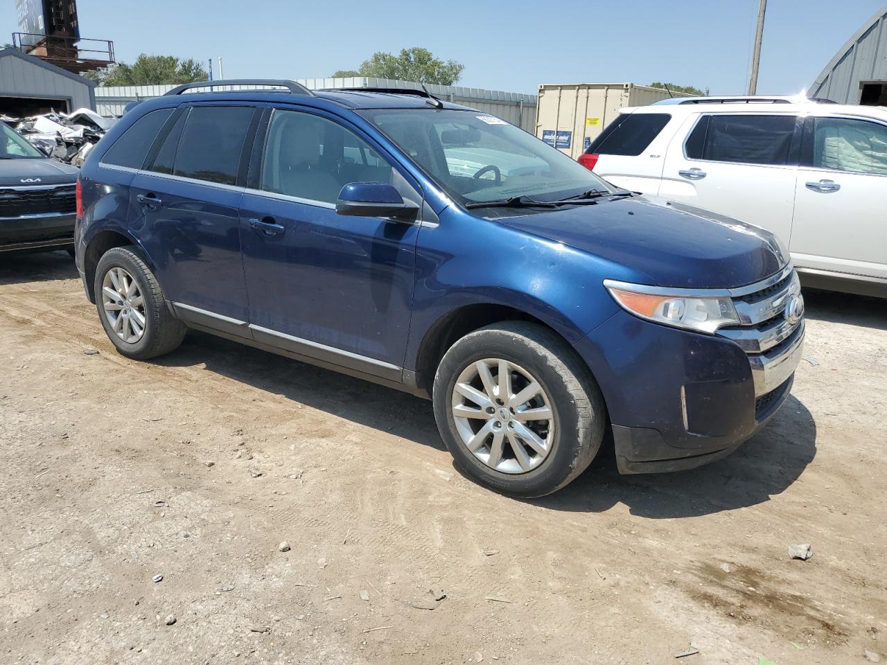 2012 Ford Edge VIN 2FMDK4KC2CBA37463 photo 4