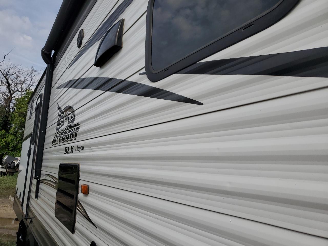 2016 JAYCO All models VIN 1UJBJ0BS3G17T0137 photo 9