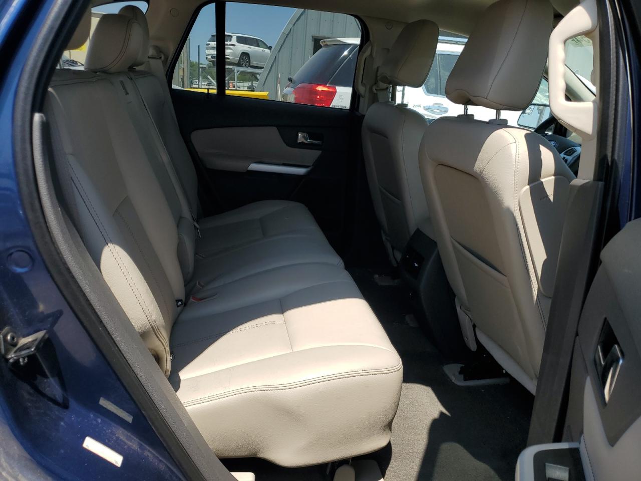 2012 Ford Edge VIN 2FMDK4KC2CBA37463 photo 11
