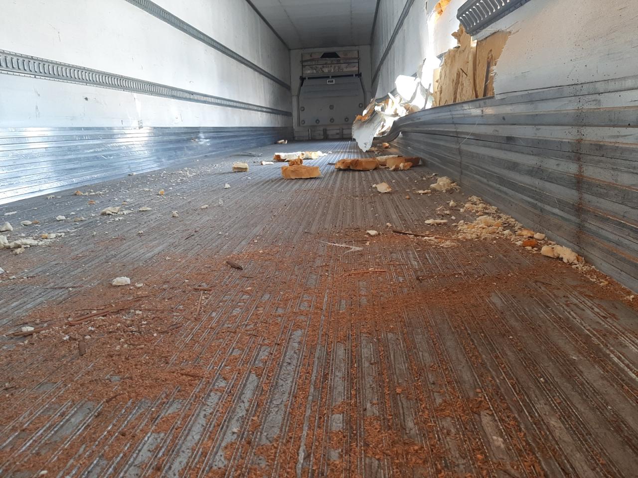 2018 UTILITY Reefer tra VIN 1UYVS2538J2321306 photo 6