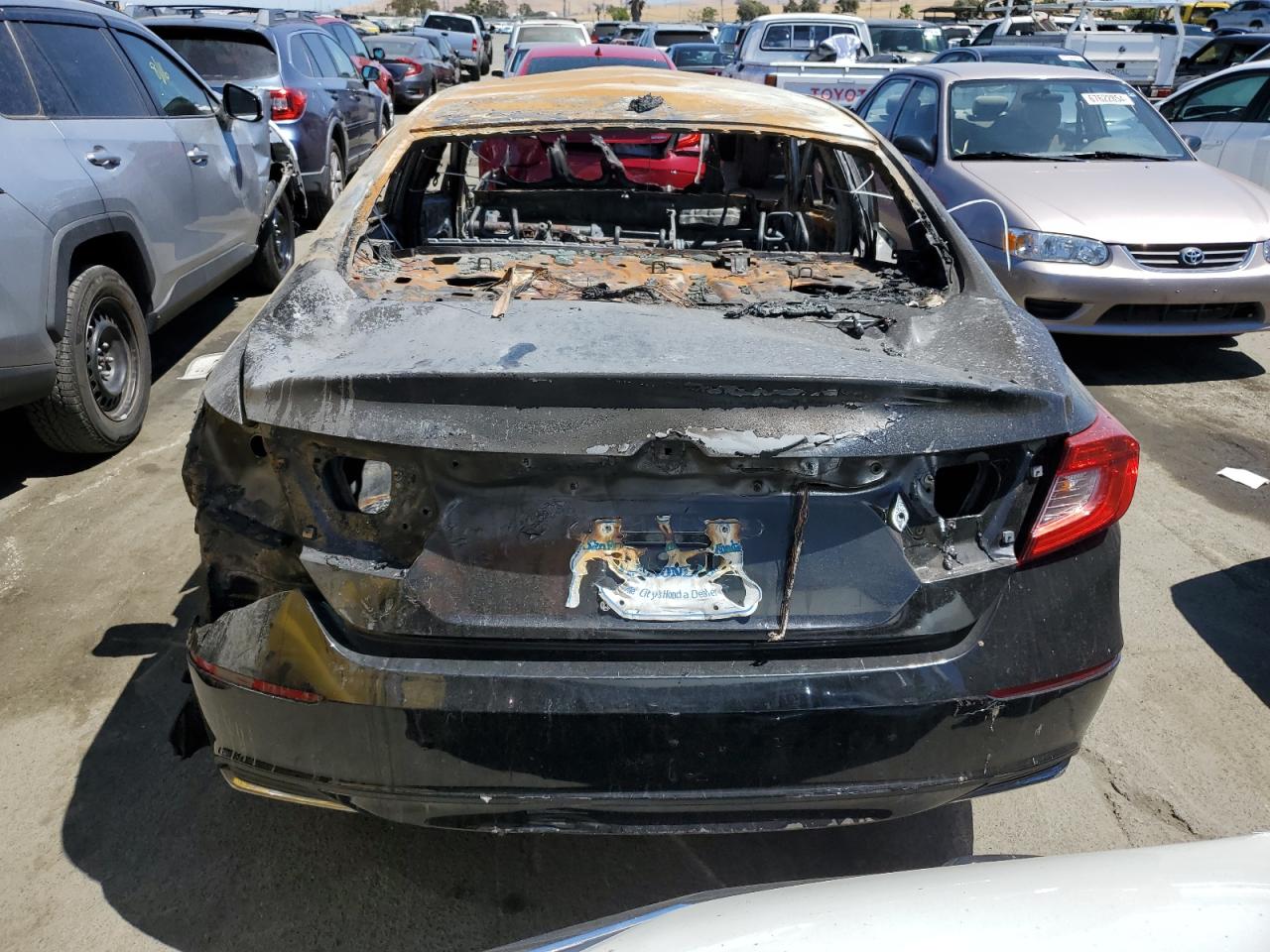 2018 HONDA Accord lx VIN 1HGCV1F15JA129515 photo 6