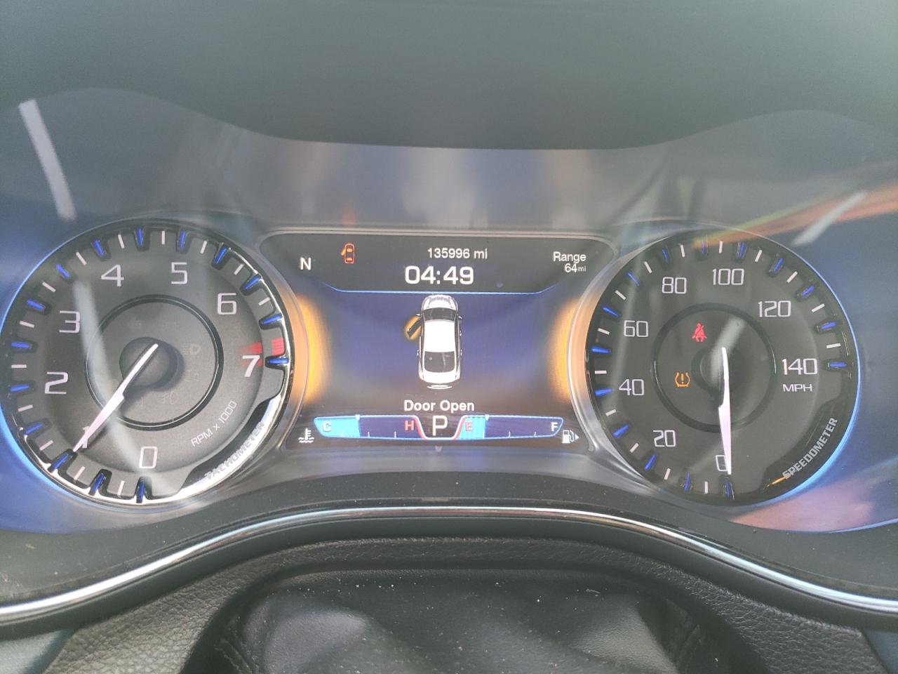 2015 200 VIN 1C3CCCBG3FN608580 photo 9