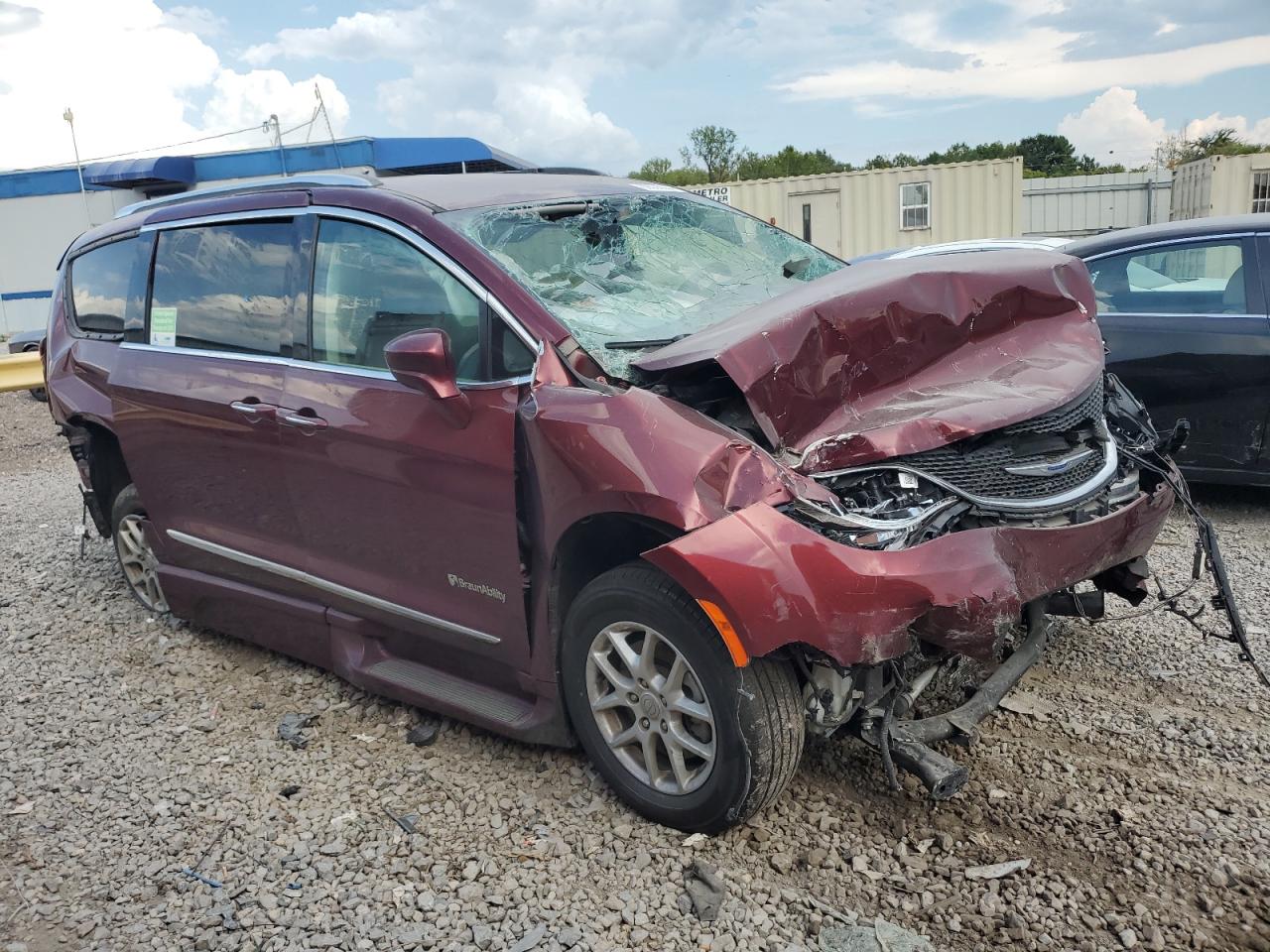 2020 Chrysler Pacifica VIN 2C4RC1BG9LR192365 photo 4