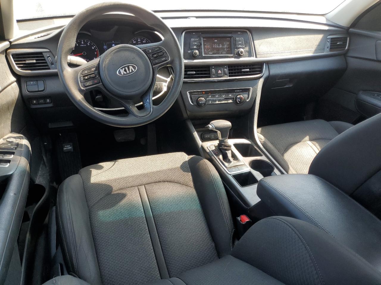 2016 Kia Optima VIN KNAGT4L34G5119084 photo 8