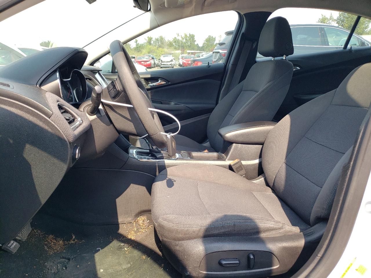 2018 Chevrolet Cruze VIN 1G1BE5SM1J7202273 photo 7