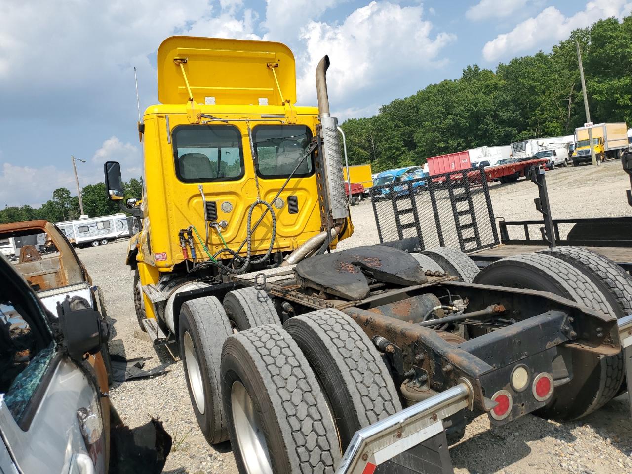 2011 FREIGHTLINER All other VIN 1FUJGEDV6BSAX7137 photo 3