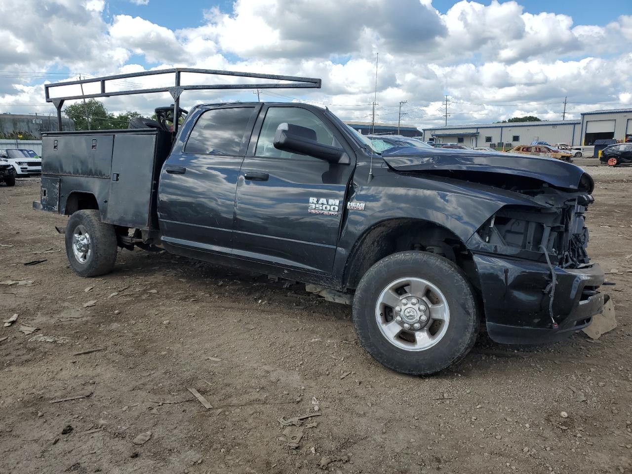 2017 RAM All models VIN 3C63R3GJ2HG736519 photo 4