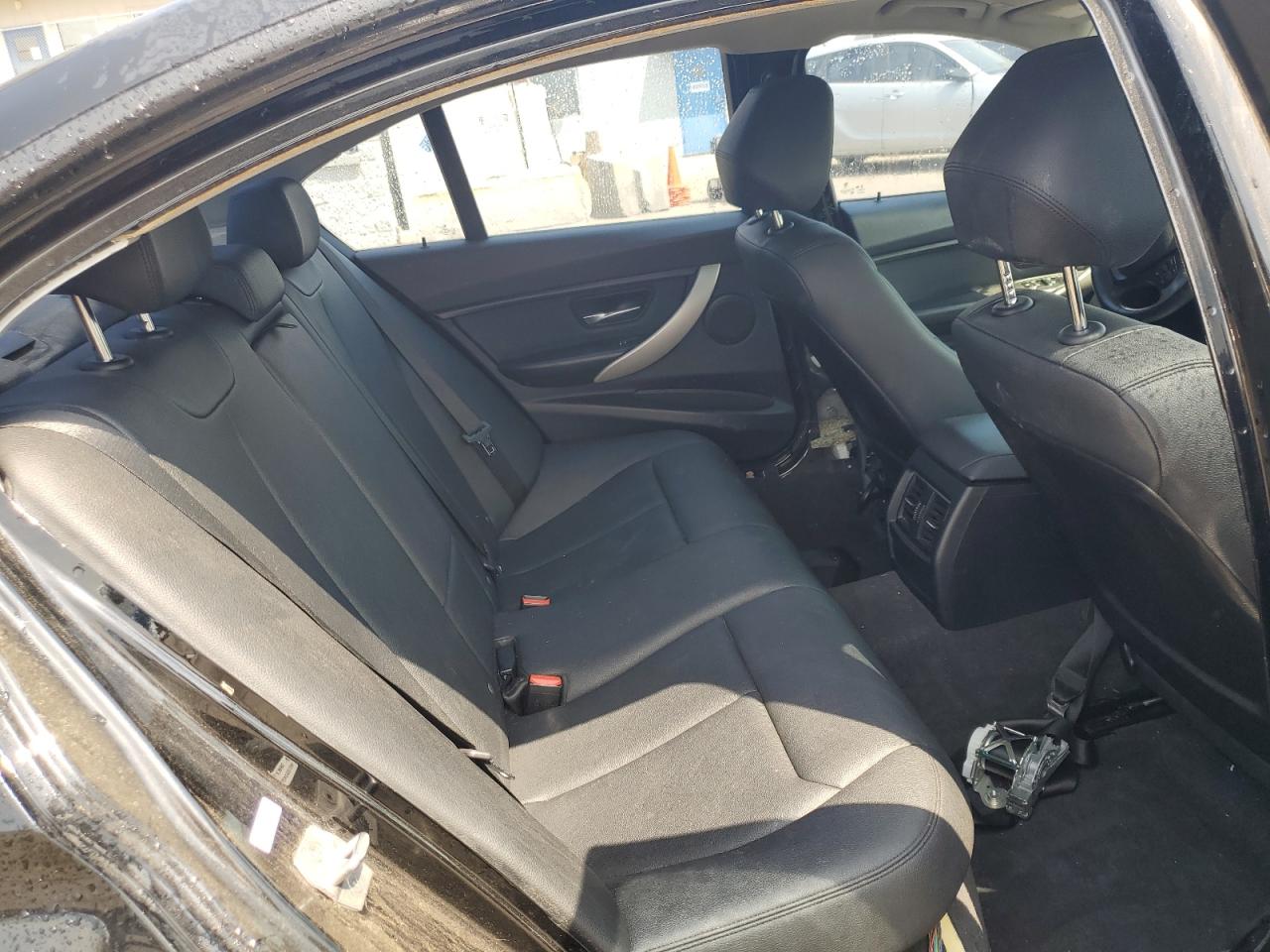 2018 BMW 3 series VIN WBA8A9C58JK622781 photo 10
